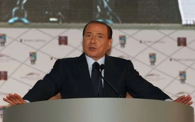 Silvio Berluskoni həyatla vidalaşdı 