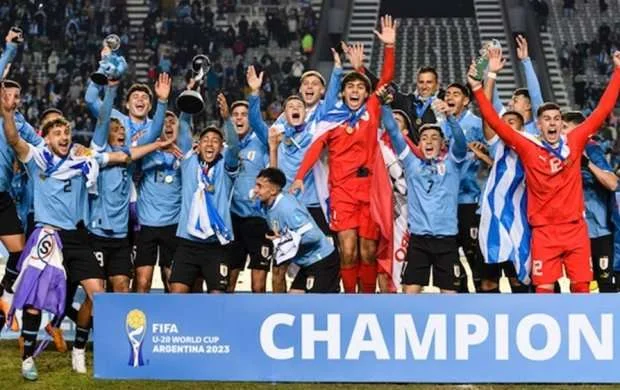 Tarixlərində ilk dəfə dünya çempionu oldular 