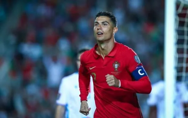Ronaldu Ginnesin rekordlar kitabına düşdü 