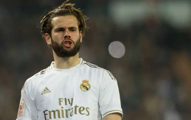 "Real Madrid" müdafiəçisi ilə müqaviləni yenilədi 