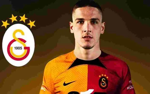 "Qalatasaray" hücumçusunu "Yuventus"a satır 