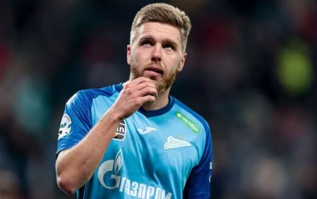 "Zenit"in forvardı "Neftçi"nin qatılacağı turnirdən danışdı 