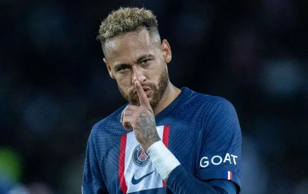 Neymar tənqidlərə cavab verdi: "Mövzu şəxsi həyatım olduğu üçün..." 
