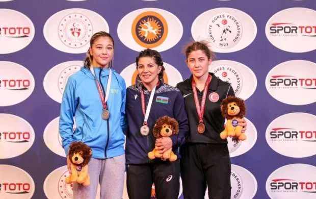 Azərbaycan güləşçilərindən Türkiyədə 12 medal 