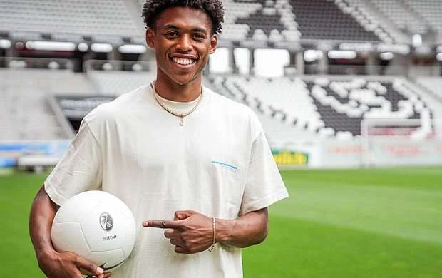 Bundesliqa klubunda 9,5 milyon avroluq hücumçu 