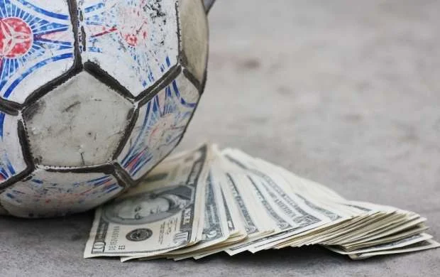 Günün transfer xəbərləri: Klublar yeni mövsümə necə hazırlaşır? 