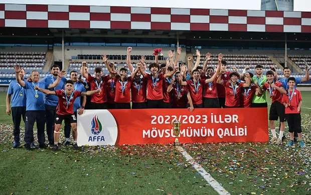 “Qəbələ” çempionluq kubokuna qovuşdu 