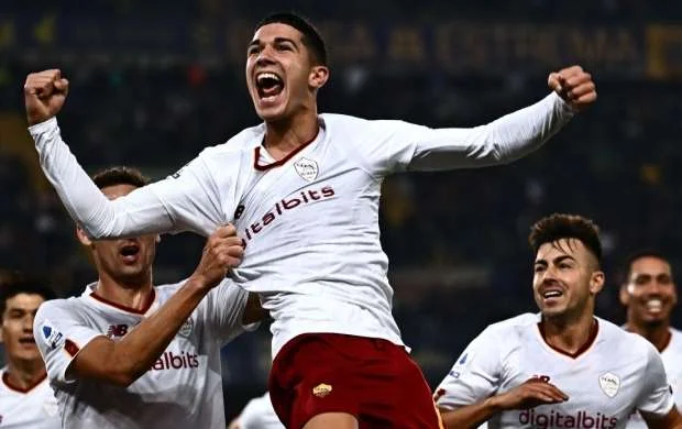 “Roma” 2 futbolçusunun satışından 10 milyon avro qazandı 