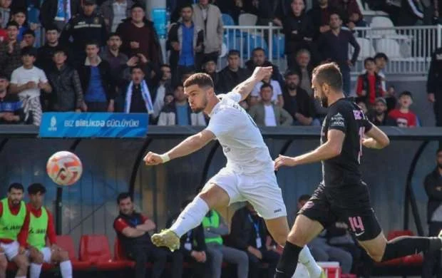 “Turan Tovuz” daha bir futbolçusu ilə müqaviləni uzatdı 