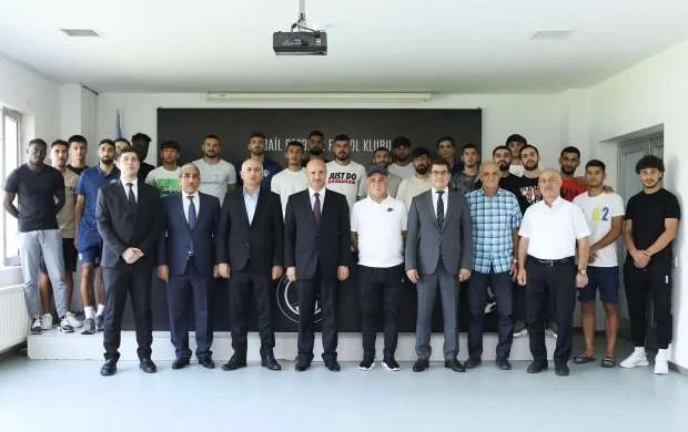 "Səbail"də yeni icraçı direktor - Kollektivə təqdim olundu 