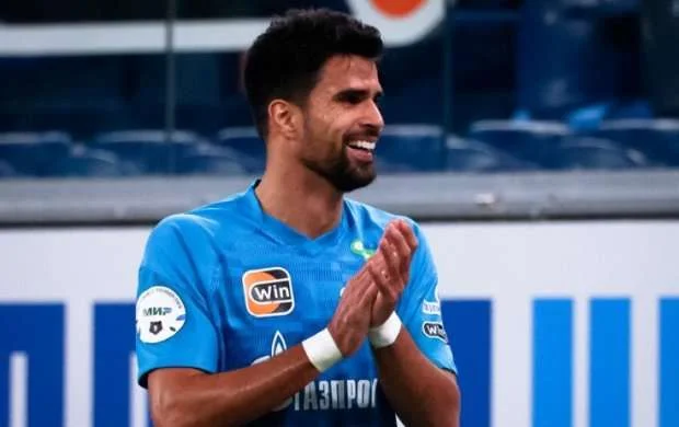 "Zenit"in braziliyalısı İstanbul nəhənginə təklif olundu 
