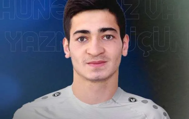 “Turan Tovuz” Nəsirovu heyətinə qatdı 