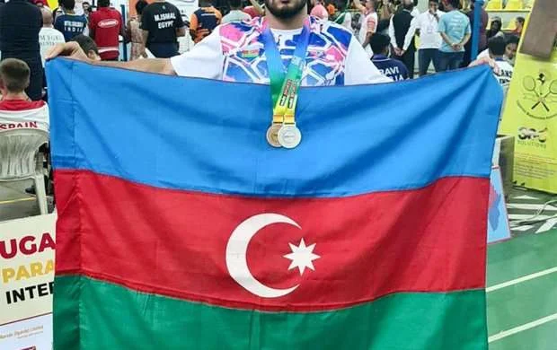 İbrahim Əliyev Uqandada iki medal qazandı 