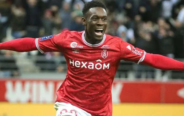 İtaliya nəhəngi "Arsenal"ın hücumçusuna göz dikdi 