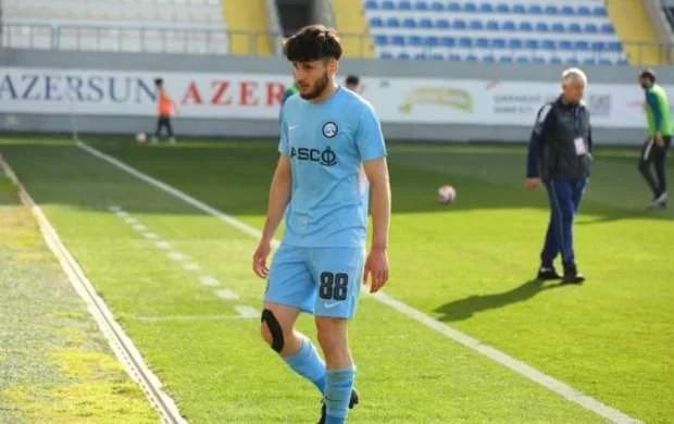 “Səbail”in futbolçusu “Kəpəz”də - VİDEO 