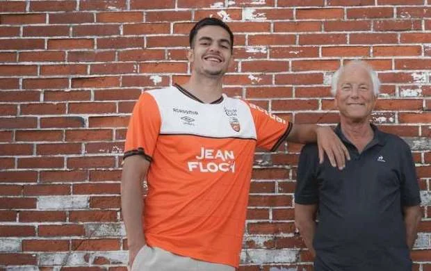 Premyer Liqa klubu 15 milyona aldığı futbolçunu oynatmayacaq - SƏBƏB 