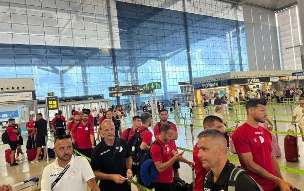 Cəbəllütariq klubu "Qarabağ"la oyun üçün Bakıya yola düşdü 