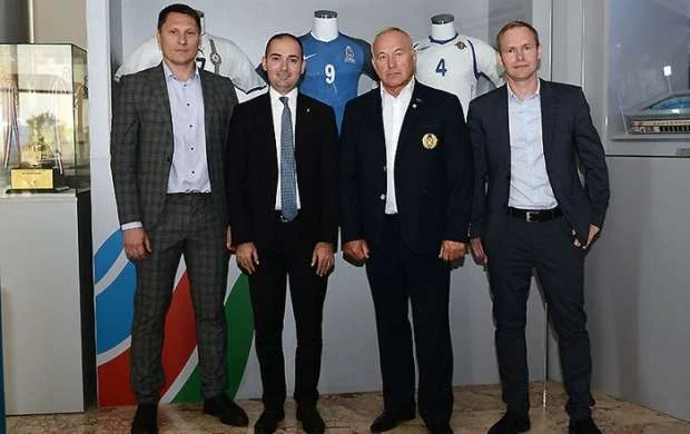 Sərxan Hacıyev Belarus Futbol Federasiyasının prezidenti ilə görüşdü 