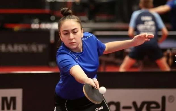 Stolüstü tennisçimiz Avropanın ilk səkkizliyində 