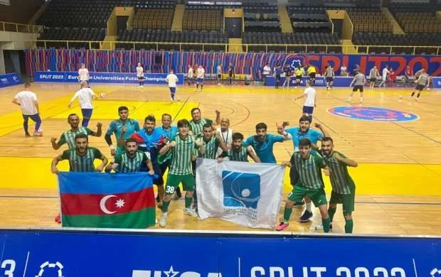 AÇ: Azərbaycan komandası 1/4 finalda 