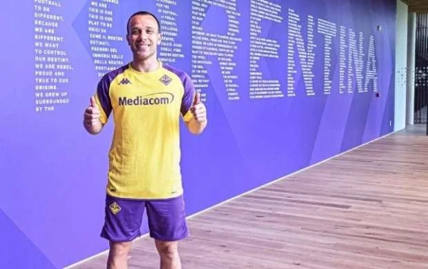 Braziliyalı futbolçu İtaliya nəhəngini bu kluba dəyişdi - RƏSMİ 