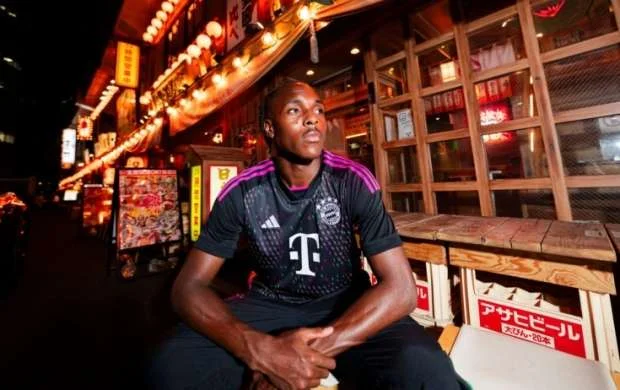 "Bayern Münhen" qara-bənövşəyi forma ilə oynayacaq - FOTO 