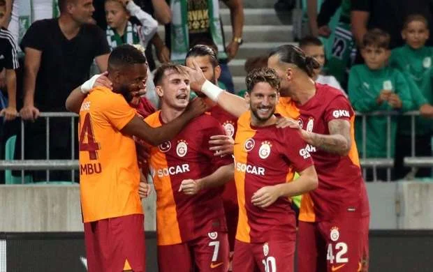 ÇL: “Qalatasaray” səfərdə, “Rakuv” evdə qələbə qazandı 