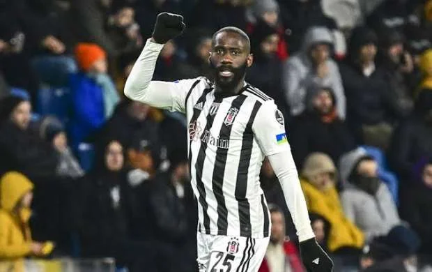 "Beşiktaş"ın futbolçusunun cəzası azaldıldı - Bakıda oynayacaq? 