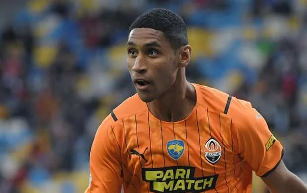 "Qalatasaray" braziliyalı vingerlə razılığa gəldi 