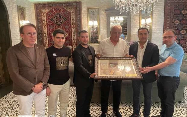 “Neftçi” və “Beşiktaş” rəhbərləri arasında rəsmi görüş olub 