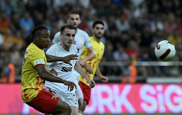 “Qalatasaray”dan ilk oyunda xal itkisi 