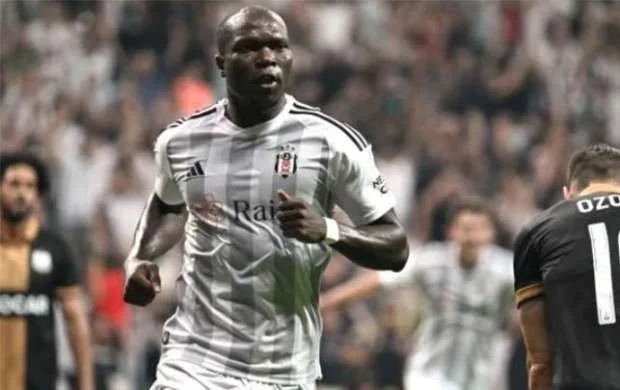 Abubakar "Neftçi" ilə oyundan danışdı 