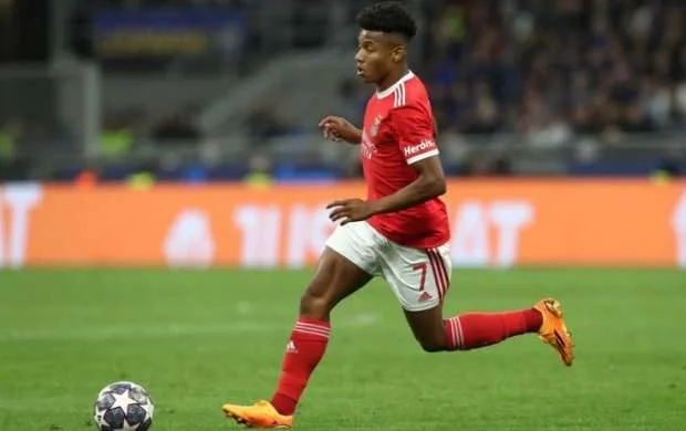 "Zenit" Neres üçün bu qədər təklif etdi 