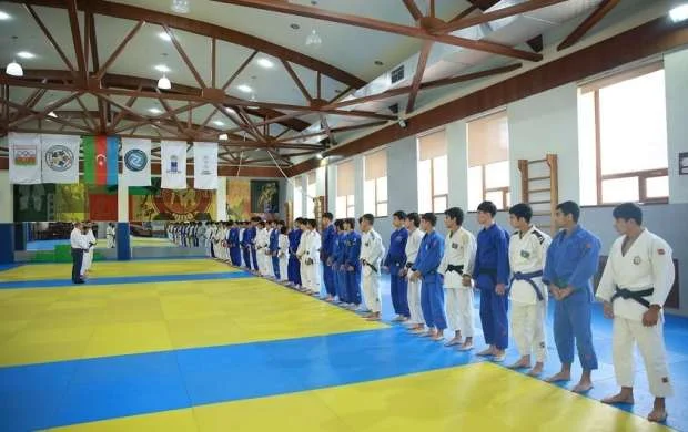 Yeniyetmə cüdoçular dünya çempionatına yola düşdülər 