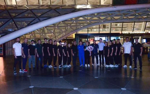 DÇ-də iştirak etmiş Azərbaycan taekvondoçuları vətənə döndülər 