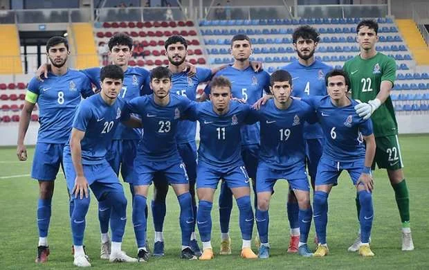 Millimiz Serbiyaya bu heyətlə gedir 