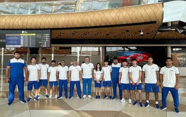 Gənc cüdoçular Avropa çempionatına yola düşdülər 