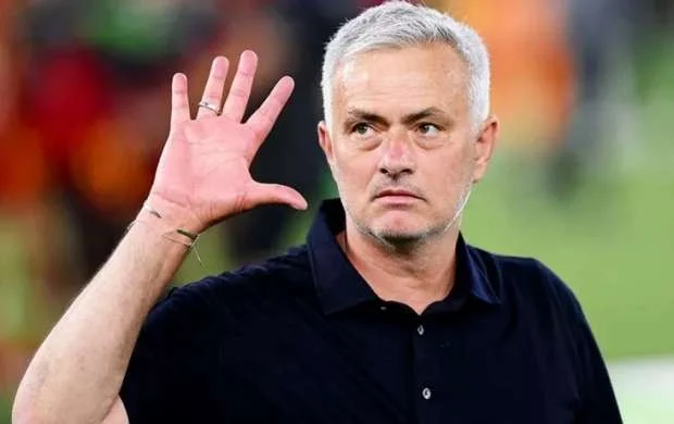 "Roma"nın oyunçuları Mourinyudan narazıdır 