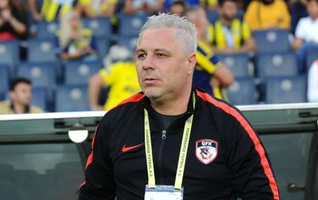 Super Liqa klubu sabiq baş məşqçisini geri qaytardı 