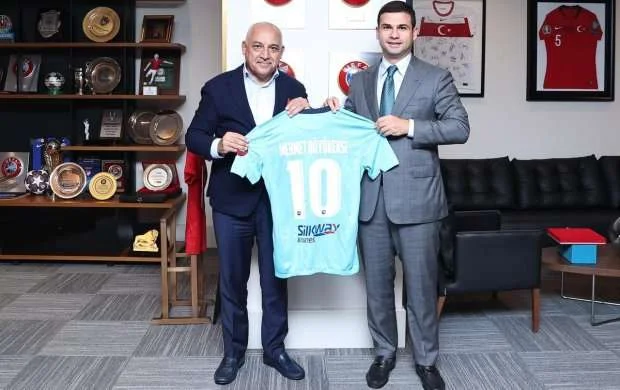 Orxan Məmmədov TFF prezidenti ilə görüşdü 
