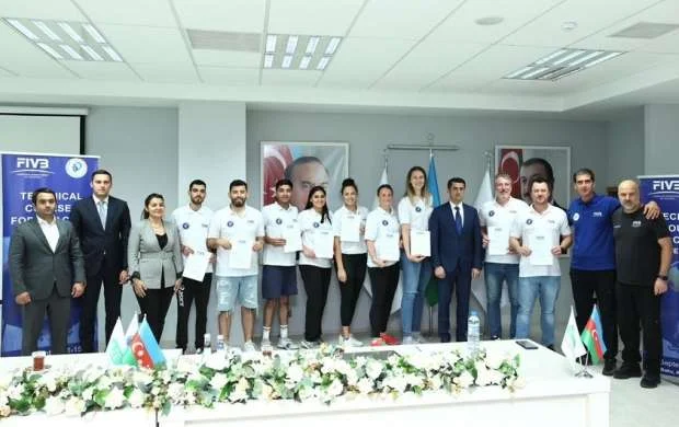 Voleybol məşqçiləri üçün keçirilən beynəlxalq seminar başa çatıb 