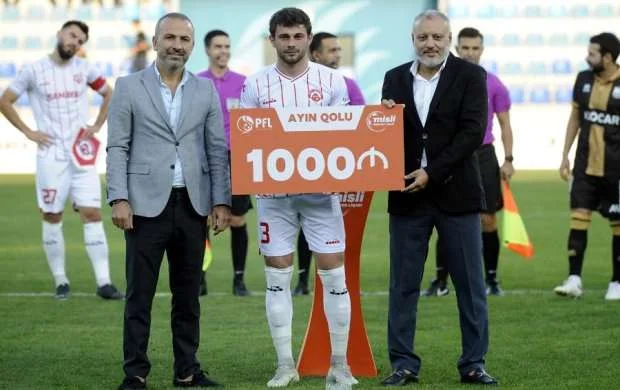 Manafov mükafatlandırıldı 