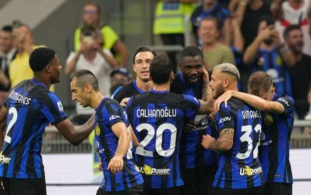 Milan derbisində 6 qolluq darmadağın 