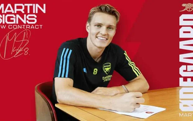 "Arsenal"da yeni müqavilə - RƏSMİ 