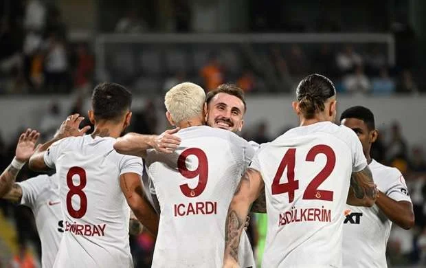 “Qalatasaray”dan İstanbul derbisində qələbə 