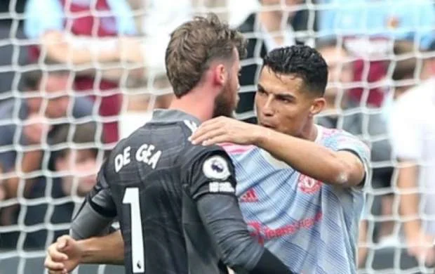Ronaldu David de Xeanı dilə tutsa da... 