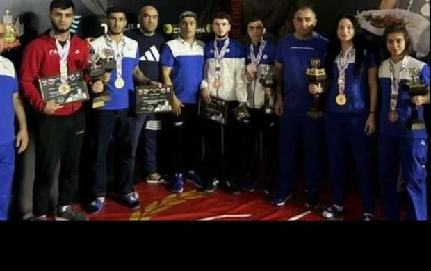 Azərbaycan boksçularından Anapada 6 medal 