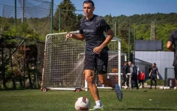 Dadaşovlu “Hatayspor” səfərdən 1 xalla döndü 