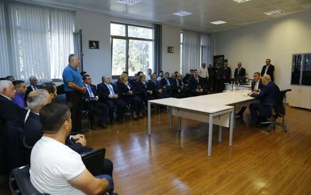 Federasiya prezidenti ağırlıqqaldırma ictimaiyyətinin nümayəndələri ilə görüşdü 