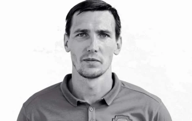 Rus futbolçular qəzaya düşdü - Biri öldü, o biri isə... 